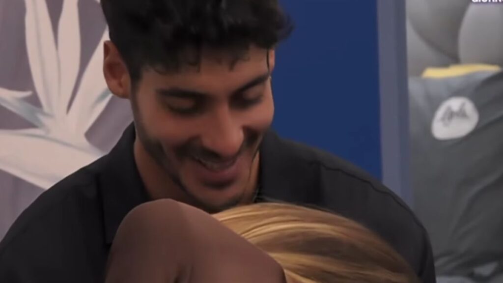 Grande Fratello, Helena sulla storia con Javier: “Dove mi vedo tra dieci anni? Insieme a lui”