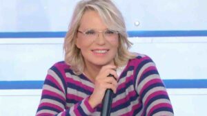 Uomini e Donne, Maria De Filippi ha proposto il trono ad un volto noto di Amici: ecco chi è!