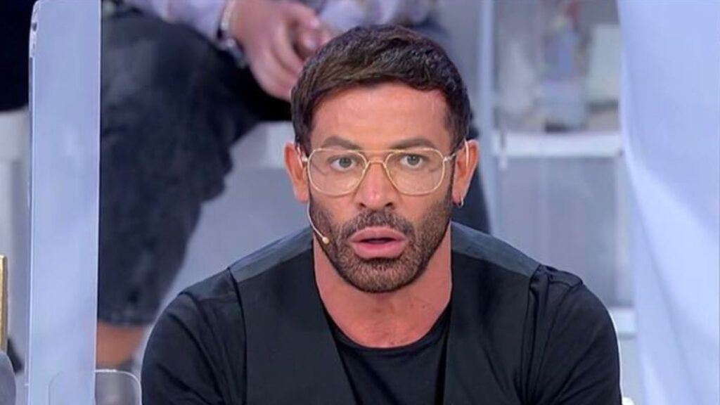 Uomini e Donne, Gianni Sperti rivela: “Forse la mia missione è proprio quella di…”