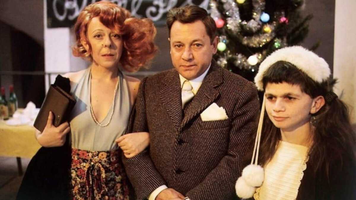 Impossibile Non Ridere: I 5 Film Comici Italiani che Devi Assolutamente Vedere Impossibile Non Ridere: I 5 Film Comici Italiani che Devi Assolutamente Vedere